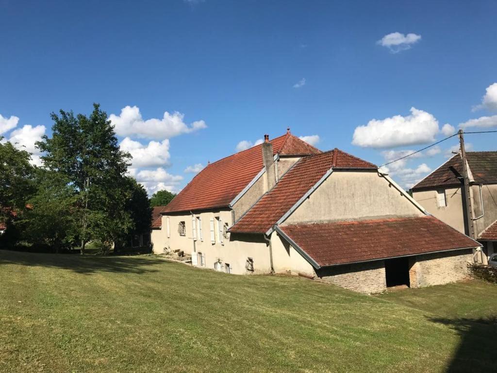 Chez Zoiseau Et Zoiseautte Bed & Breakfast Chassigny ภายนอก รูปภาพ