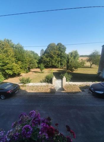 Chez Zoiseau Et Zoiseautte Bed & Breakfast Chassigny ภายนอก รูปภาพ