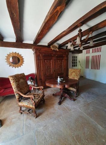 Chez Zoiseau Et Zoiseautte Bed & Breakfast Chassigny ภายนอก รูปภาพ
